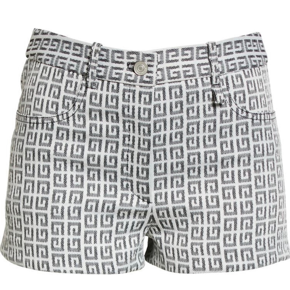 NEW ❤️ Authentic Givenchy 4G Logo Jacquard Shorts
 
BLACK/ WHITE, Size 30